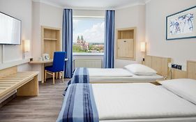 Hotel Freiburg City Center By Leonardo Hotels